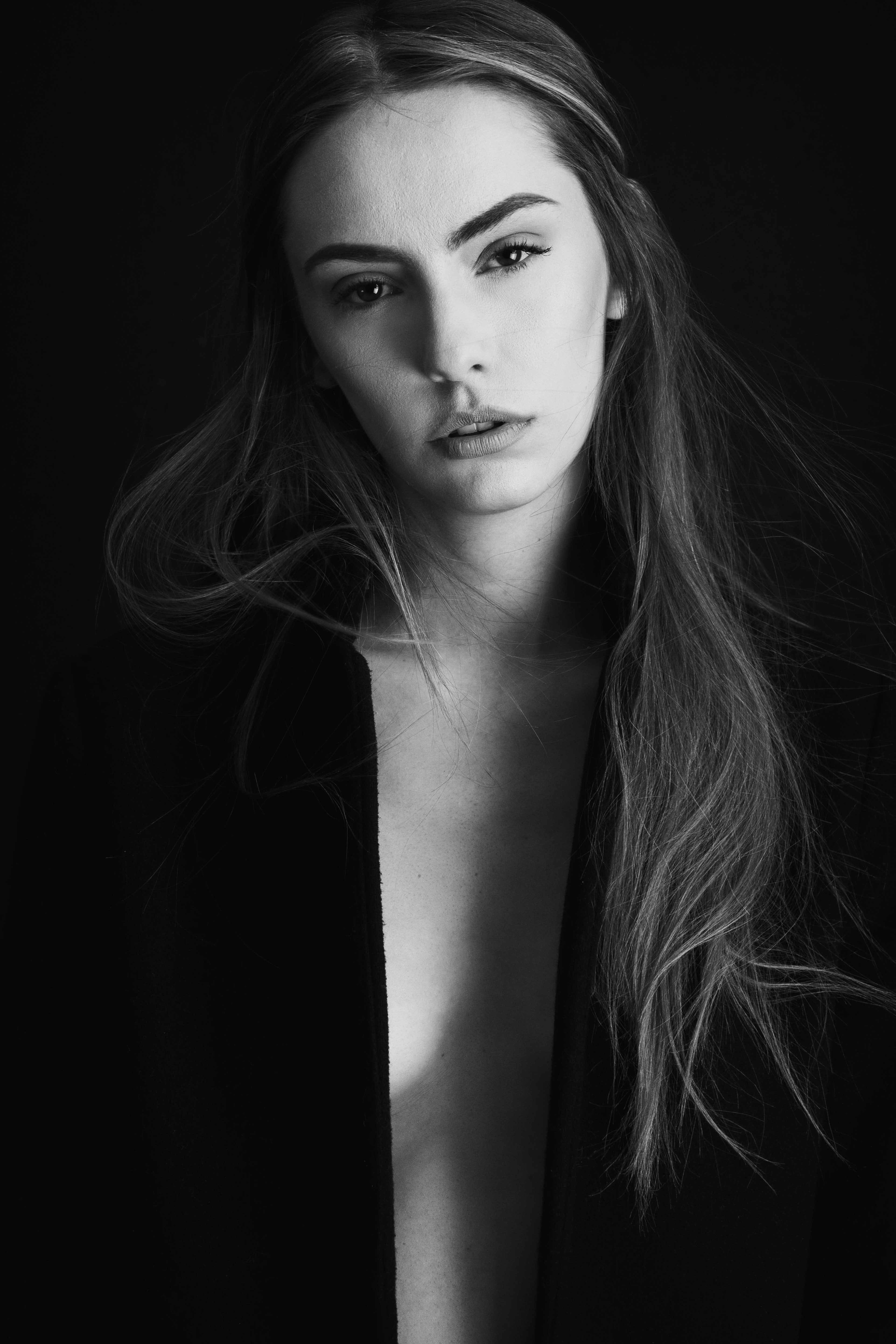 Jovana — Model & Hostess in Milano photo 9