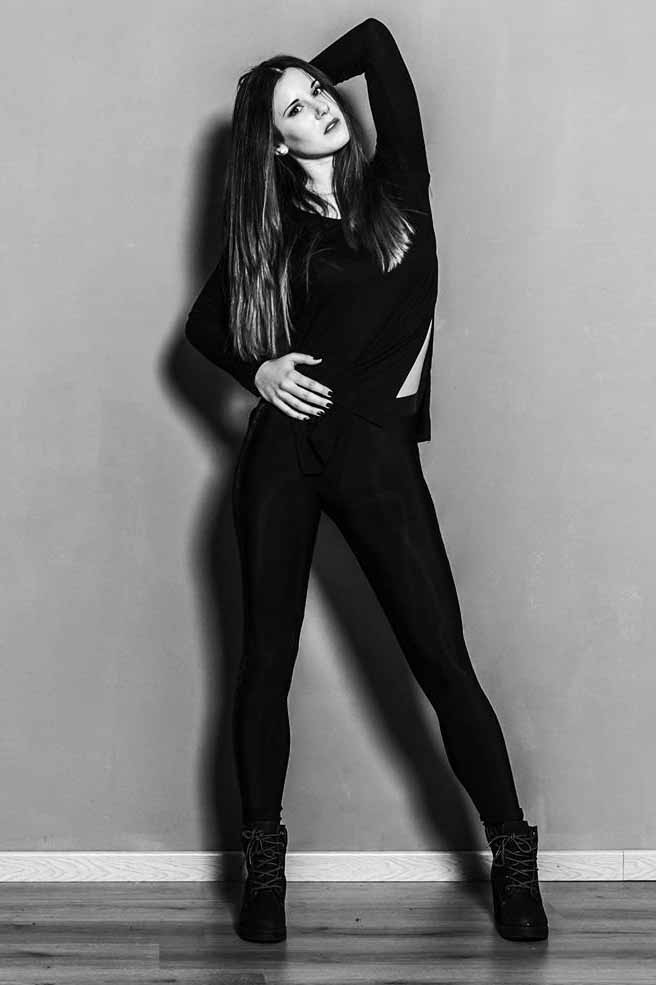 Irina — Model & Hostess in Milano photo 12