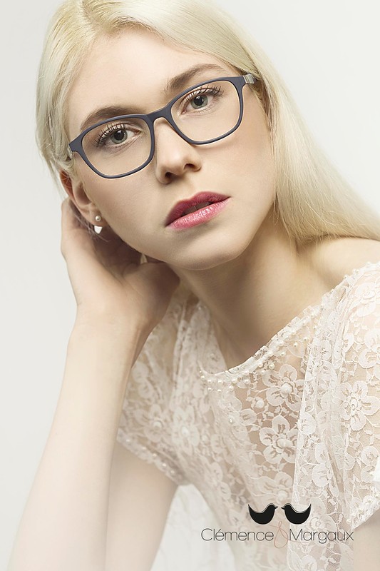 Sarah — Model & Hostess in Paris photo 9