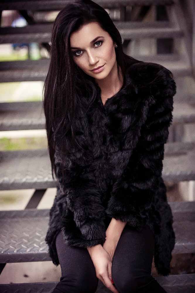Nikola — Model & Hostess in Wien photo 20