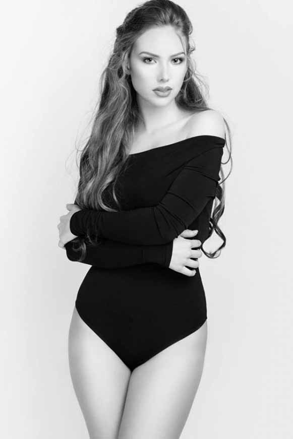 Nicole — Model & Hostess in Wien photo 13