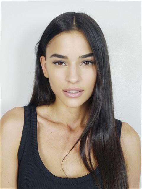 Lisa — Model & Hostess in Paris photo 21