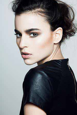 Lisa — Model & Hostess in Paris photo 4