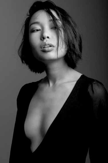 Malika — Model & Hostess in Paris photo 14