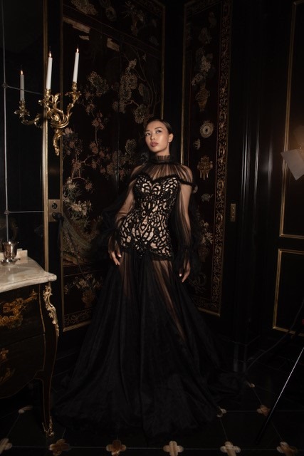 Malika — Model & Hostess in Paris photo 18