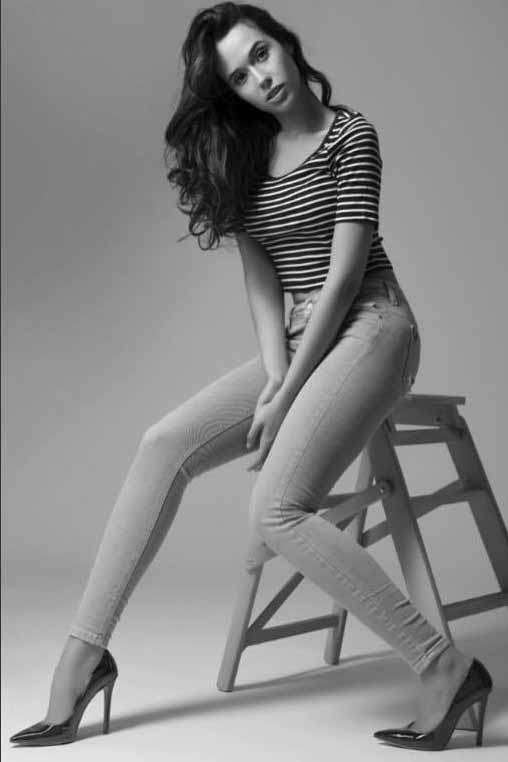 Chiara — Model & Hostess in Benevento photo 19
