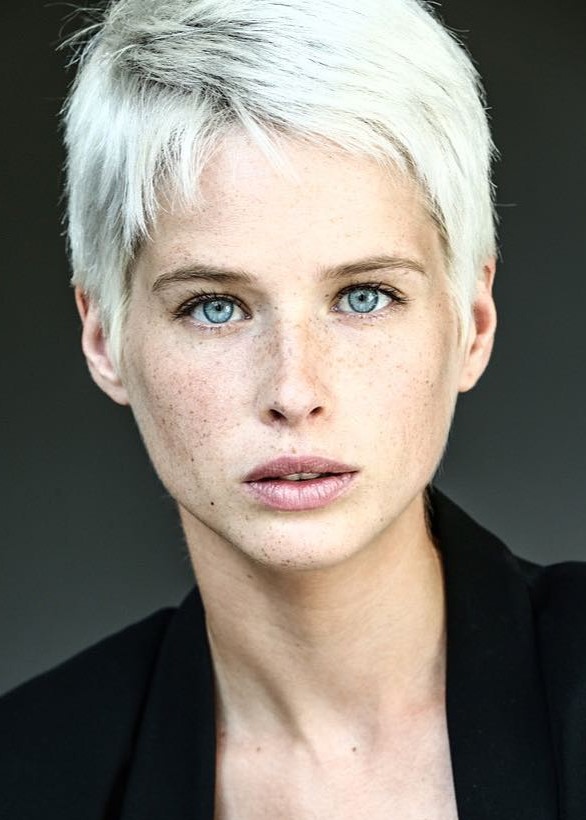 Chloe — Model & Hostess in Paris photo 17