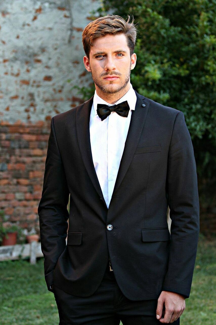 Lorenzo — Model & Host in Genova photo 2