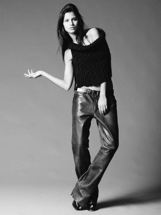 Maut — Model & Hostess in Paris photo 11