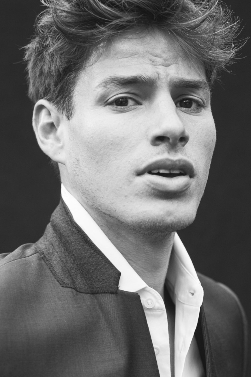 Alex — Model & Host in Paris photo 11