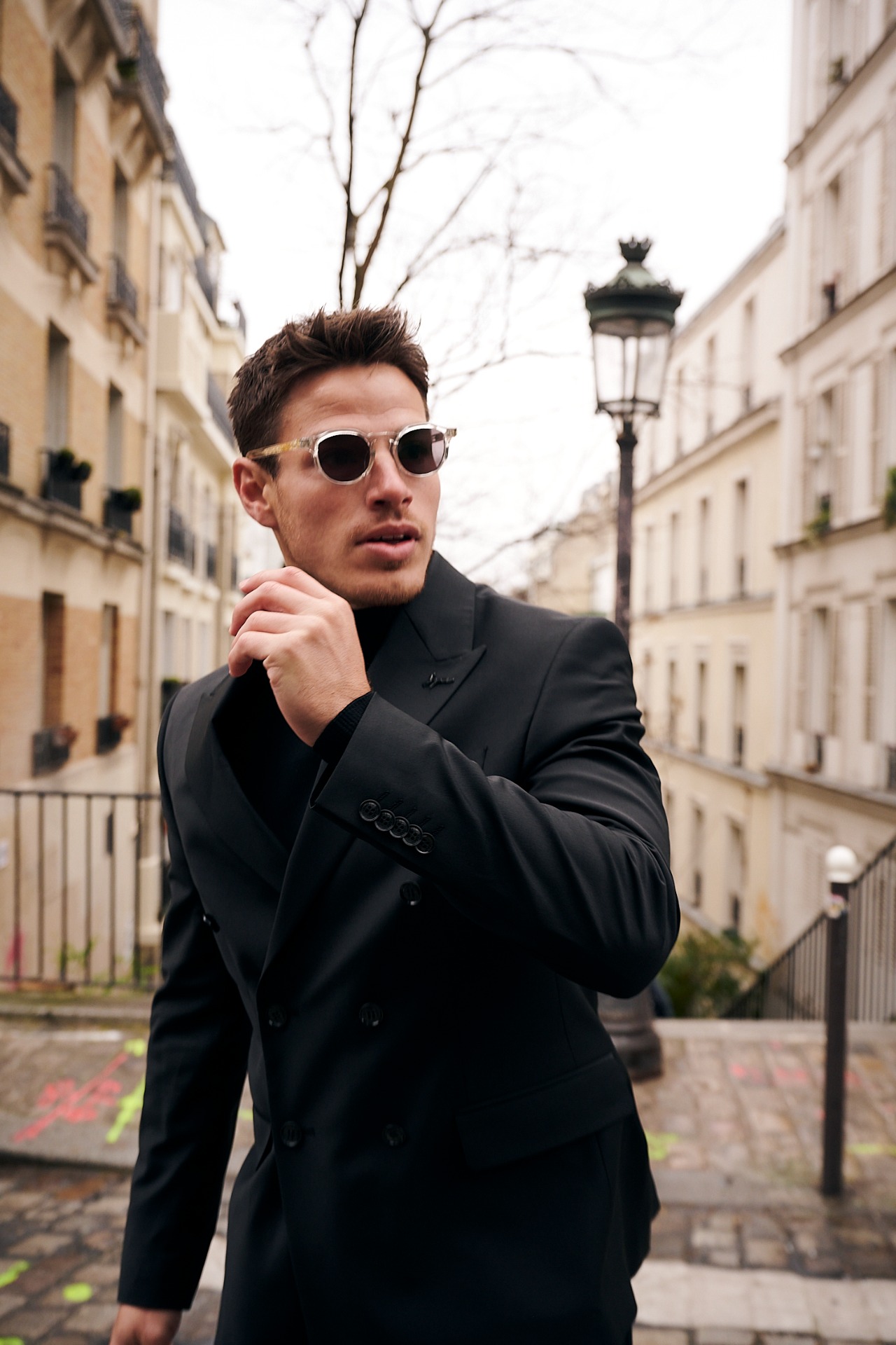 Alex — Model & Host in Paris photo 13