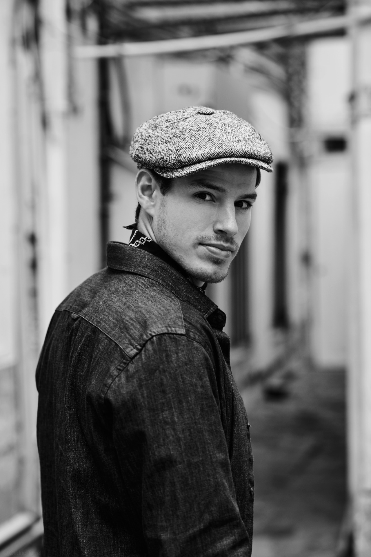 Alex — Model & Host in Paris photo 15