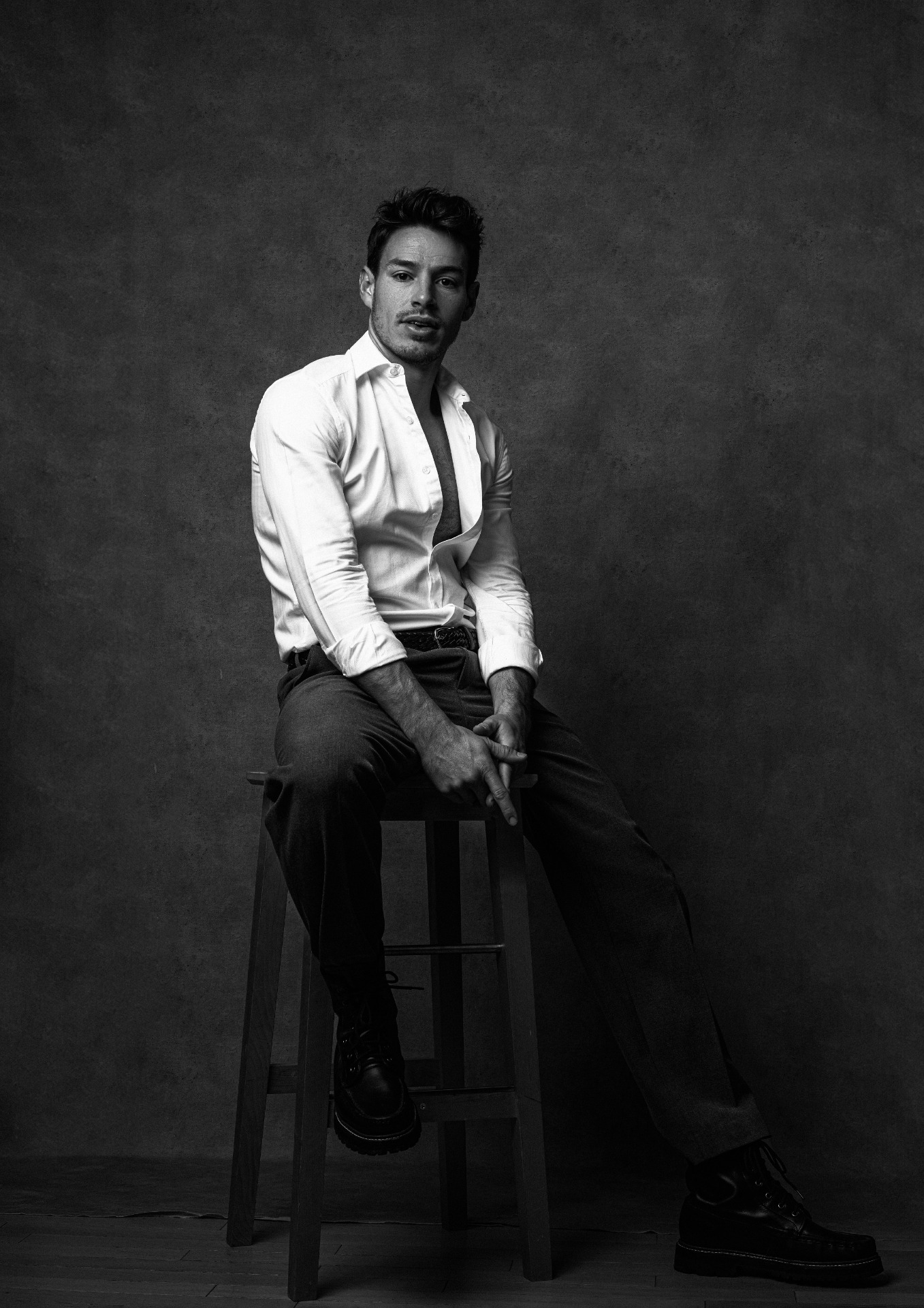 Alex — Model & Host in Paris photo 8
