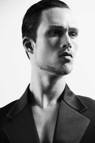 Gael — Model & Host in Paris photo 27