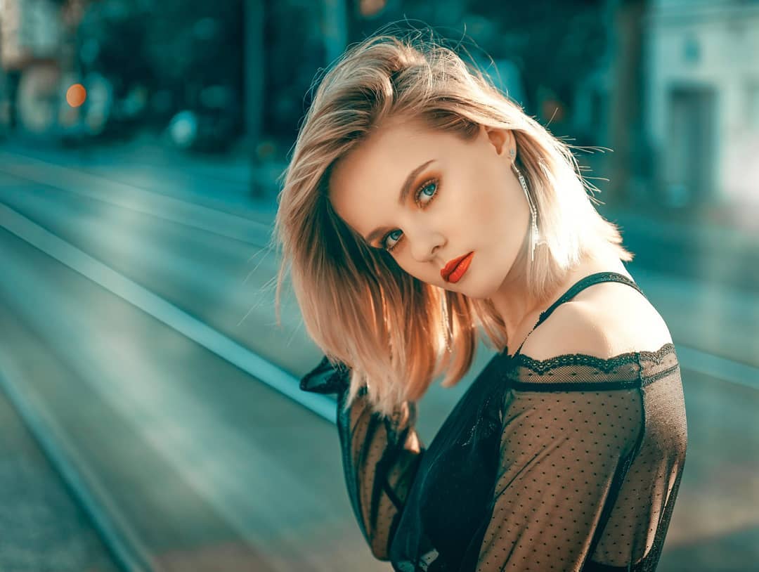 Manon — Model & Hostess in Paris photo 15