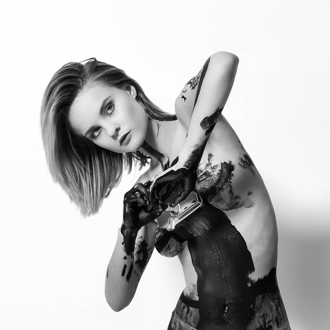 Manon — Model & Hostess in Paris photo 18