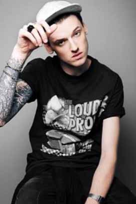 Nicolas — Model & Host in Paris photo 10