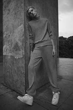 Nicolas — Model & Host in Paris photo 9