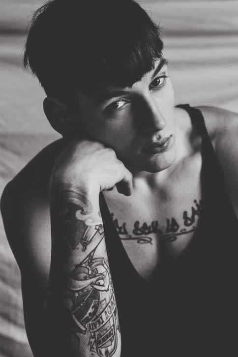 Yolette — Model & Host in Paris photo 20
