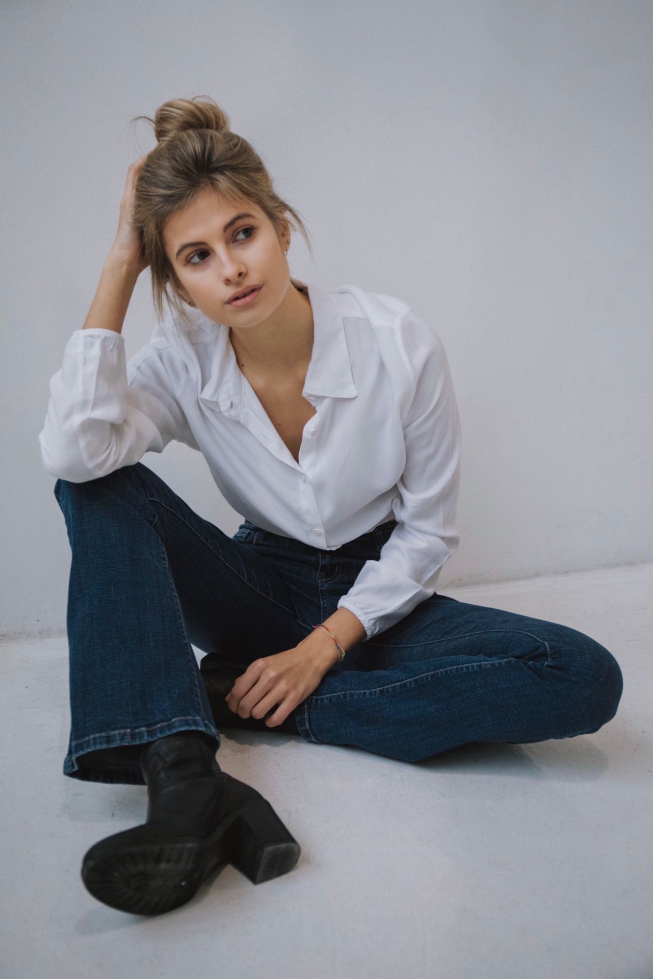 Alexia — Model & Hostess in Milano photo 3