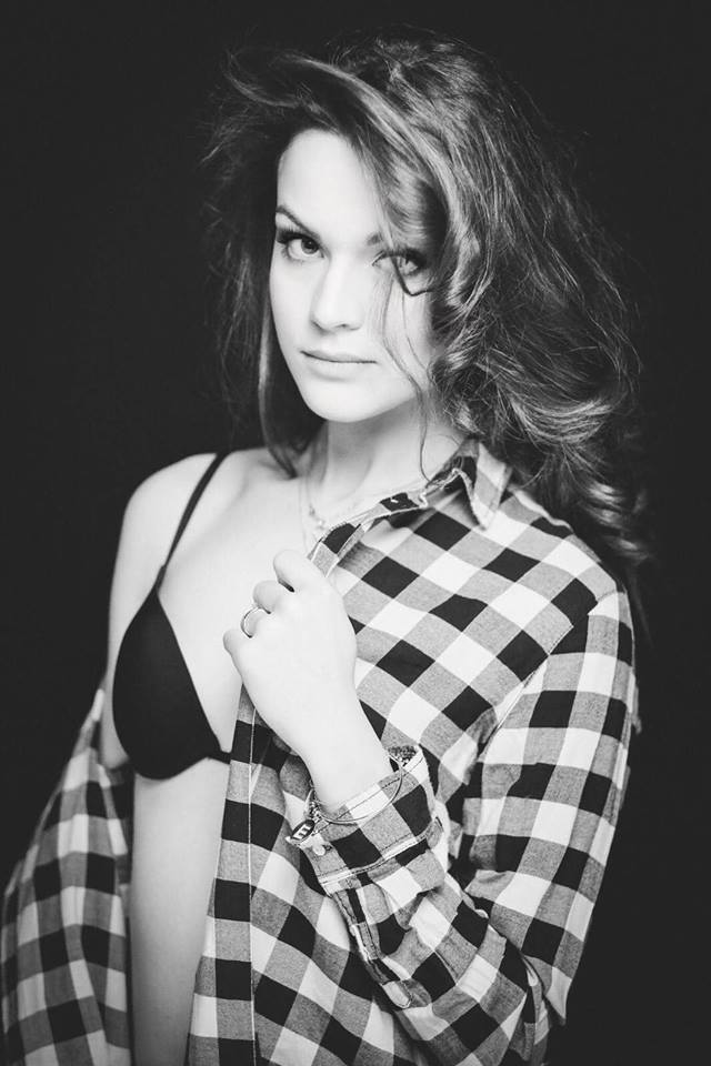 Noemi — Model & Hostess in Torino photo 7