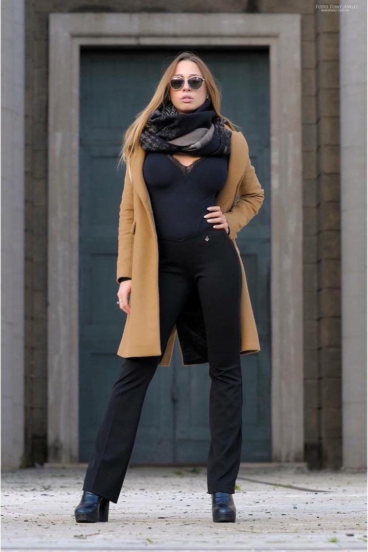 Vanessa — Model & Hostess in Milano photo 8