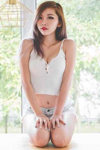 June — Model & Hostess in Singapore photo 2