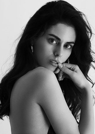 Oph&eacute;lie — Model & Hostess in Paris photo 17