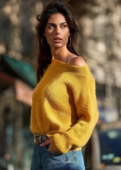 Oph&eacute;lie — Model & Hostess in Paris photo 9