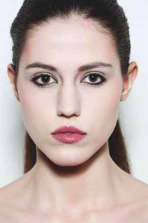 Mathilde — Model & Hostess in Paris photo 10