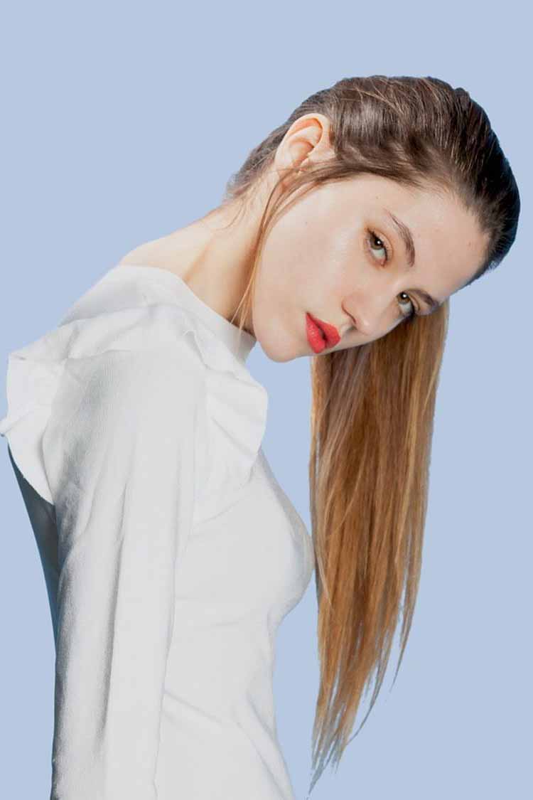 Mathilde — Model & Hostess in Paris photo 16