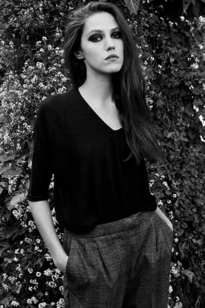 Mathilde — Model & Hostess in Paris photo 3