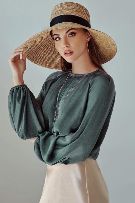 Polina — Model & Hostess in Milan photo 13