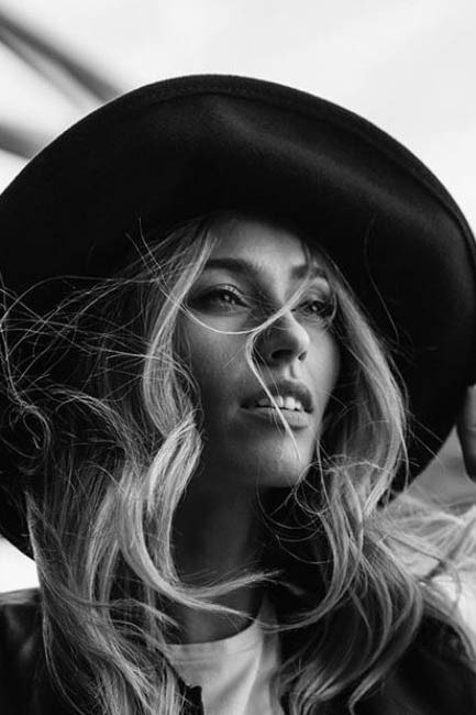 Anastazja — Model & Hostess in Frossasco photo 11