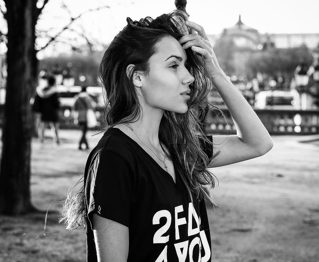 Charlotte — Model & Hostess in Paris photo 1
