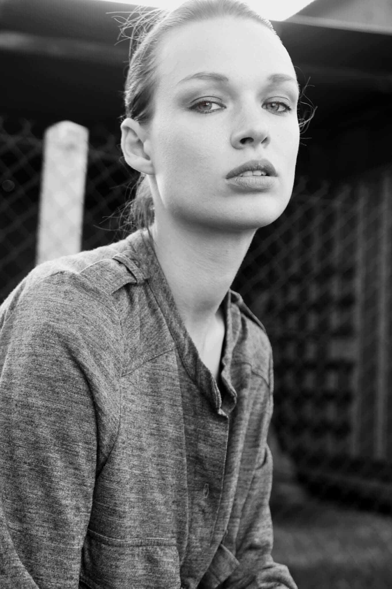 Nathalie — Model & Hostess in Paris photo 15