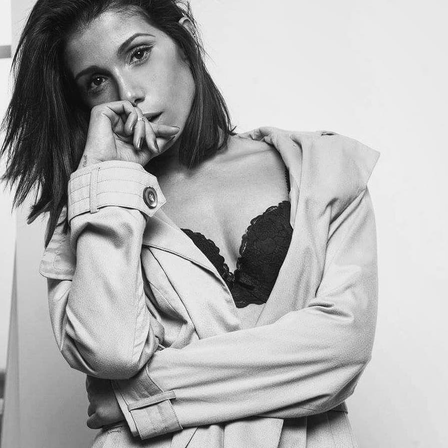Malvina — Model & Hostess in Paris photo 1