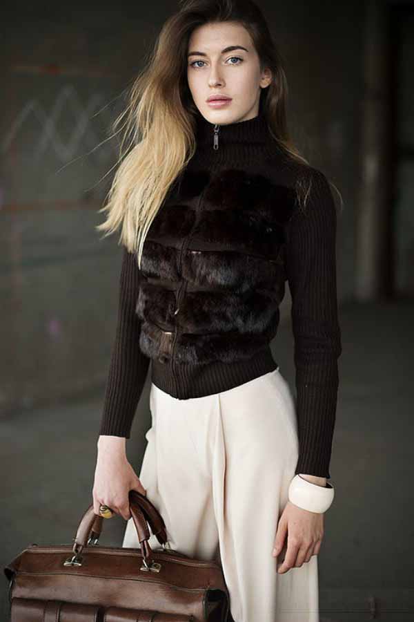 Lucie — Model & Hostess in Les Lilas photo 12