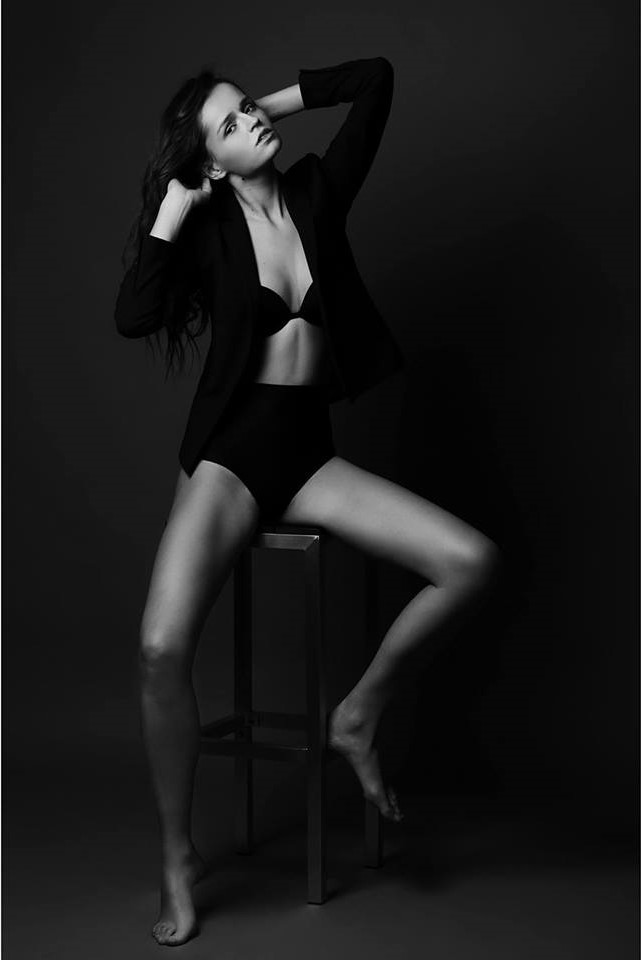 Elzbieta — Model & Hostess in Paris photo 4