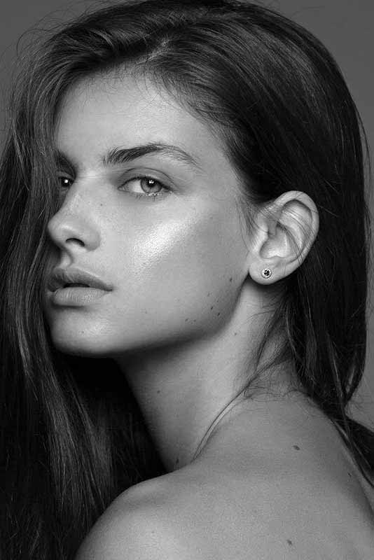 Mathilde — Model & Hostess in Paris photo 13
