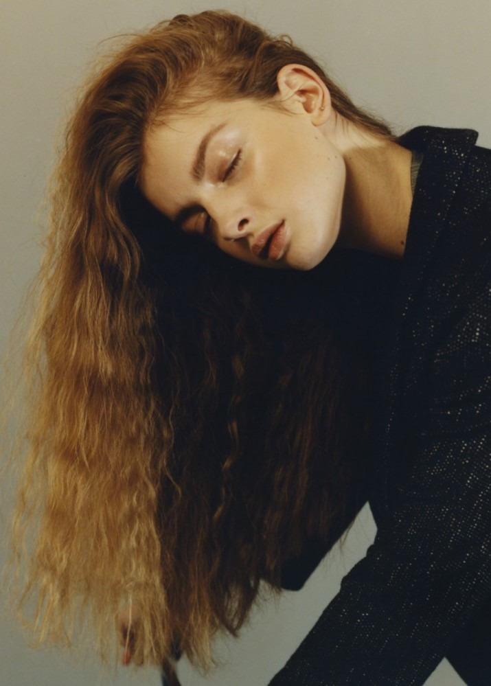 Mathilde — Model & Hostess in Paris photo 17