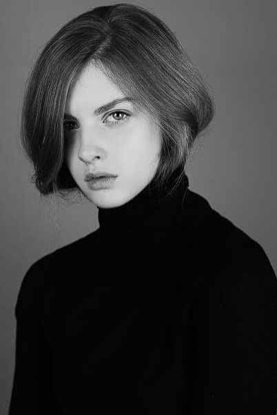 Mathilde — Model & Hostess in Paris photo 29