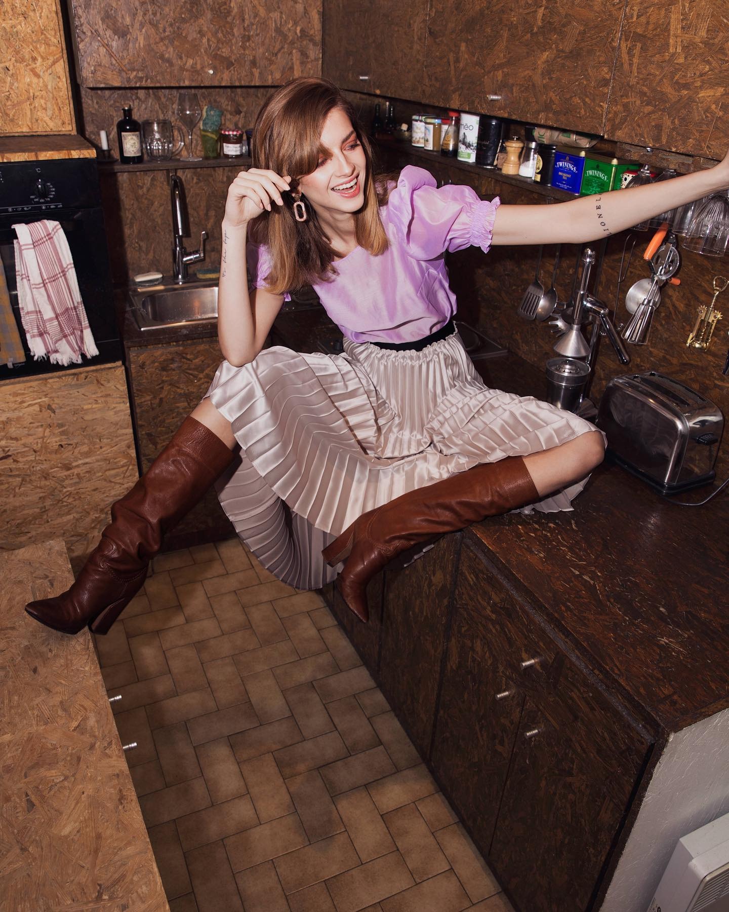 Mathilde — Model & Hostess in Paris photo 30