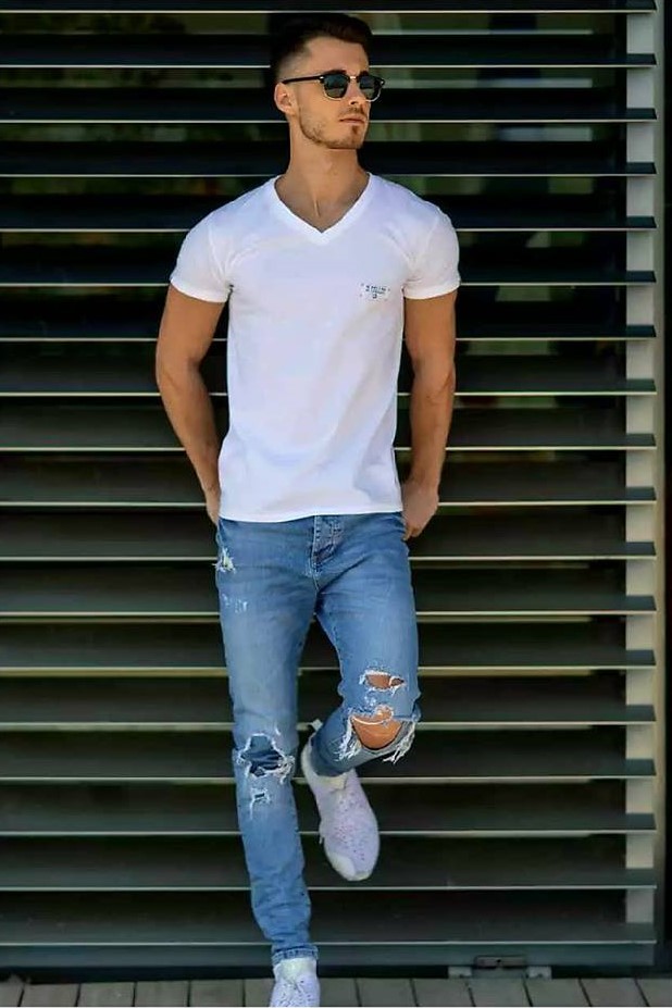 Romain — Model & Host in Rh&ocirc;ne photo 3