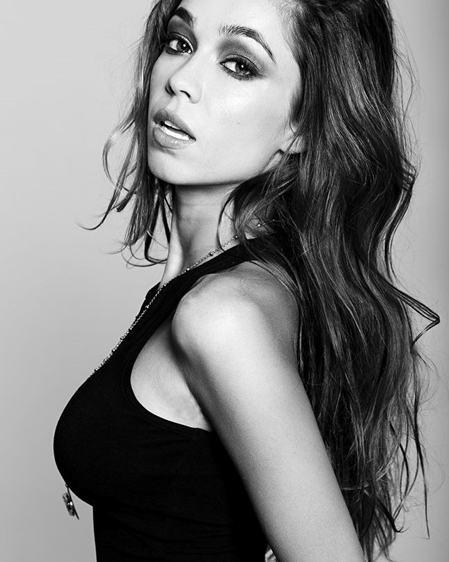 Andrada — Model & Hostess in Madrid photo 4