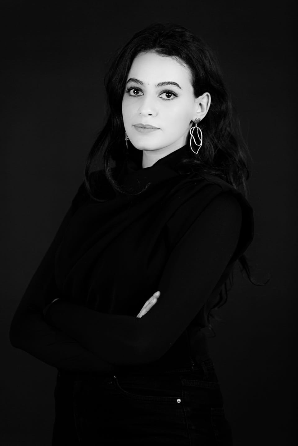 Hajar — Model & Hostess in Paris photo 1