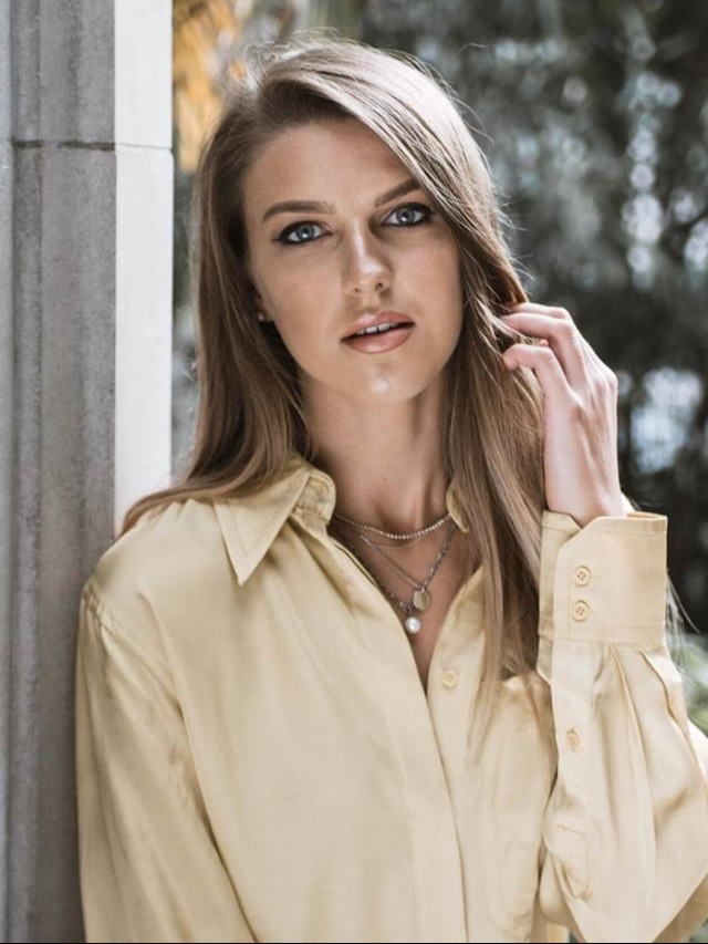 Vaida — Model & Hostess in Greater London photo 4