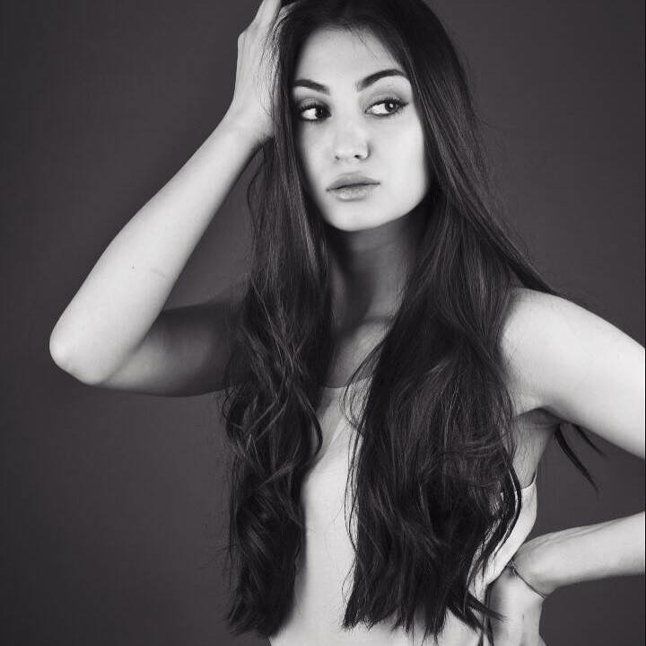 Ina — Model & Hostess in London photo 1