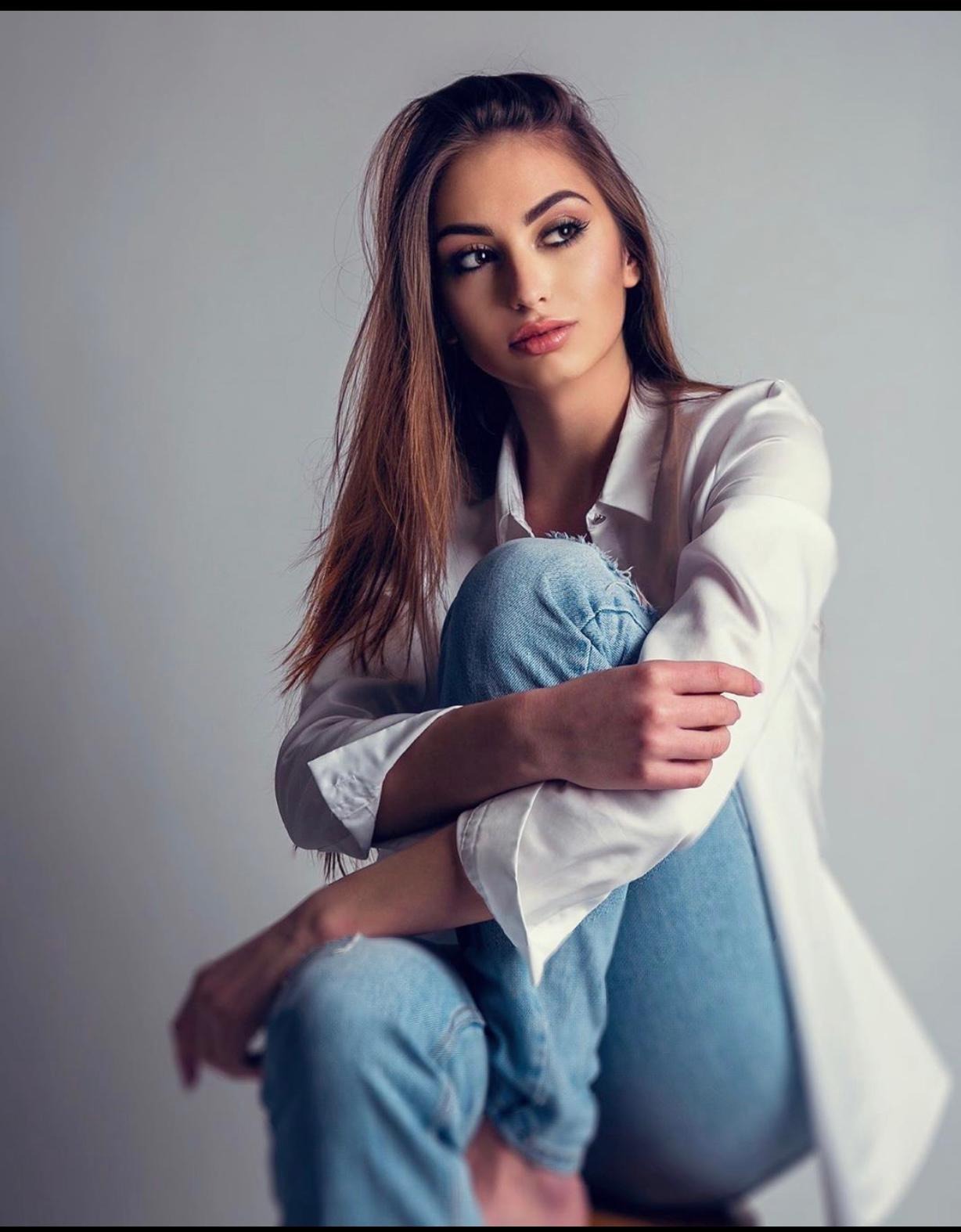 Ina — Model & Hostess in London photo 22