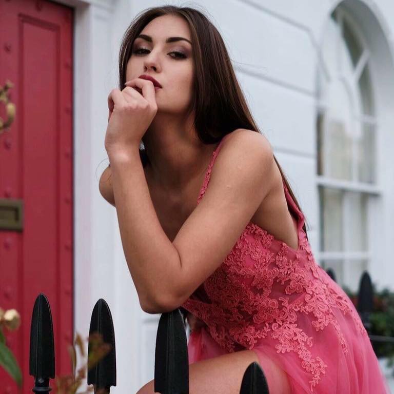 Ina — Model & Hostess in London photo 3